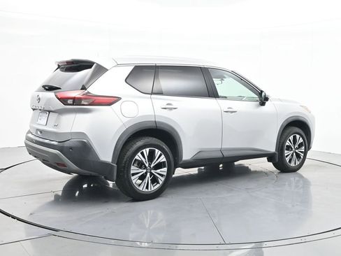 Used 2021 Nissan Rogue SV w/ Premium Package image 7