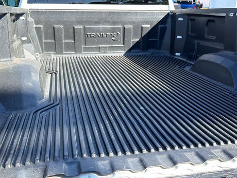 Used 2023 Chevrolet Silverado 2500 LT AWD/4WD image 27
