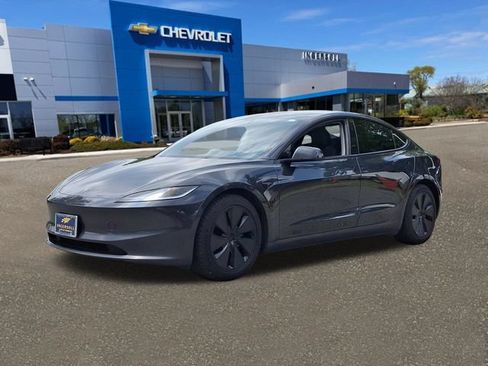 Used 2024 Tesla Model 3 Long Range AWD/4WD image 32