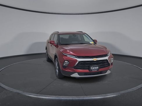 Used 2025 Chevrolet Blazer LT w/ Convenience Package AWD/4WD image 4