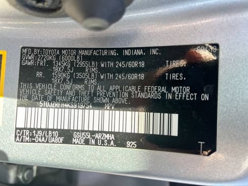 Used 2019 Toyota Highlander XLE AWD/4WD image 19