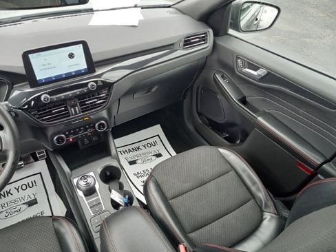 Used 2024 Ford Escape ST-Line image 18