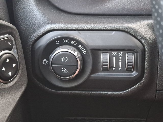 Certified 2022 Jeep Gladiator Mojave w/ Cold Weather Group AWD/4WD image 31