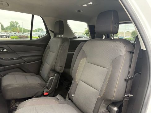 Used 2018 Chevrolet Traverse LT AWD/4WD image 43