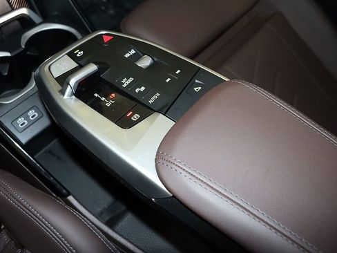 Used 2025 BMW X1 xDrive28i w/ Technology Package image 24