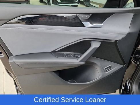 Used 2026 Volkswagen Tiguan SE AWD/4WD image 10