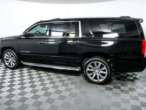 Used 2015 Chevrolet Suburban LTZ RWD image 29