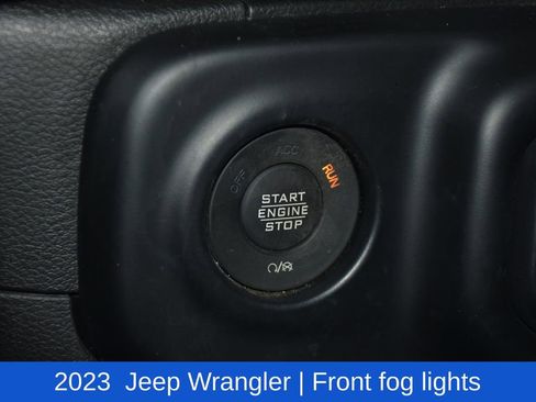 Used 2023 Jeep Wrangler Unlimited Sahara w/ Cold Weather Group image 18