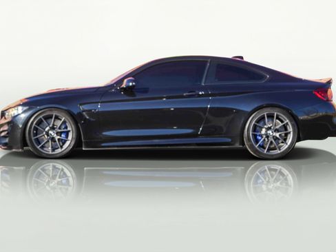 Used 2019 BMW M4 CS image 9