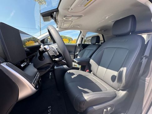 New 2025 Hyundai Ioniq 5 SEL image 18