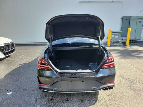 Used 2023 Genesis G70 2.0T image 16