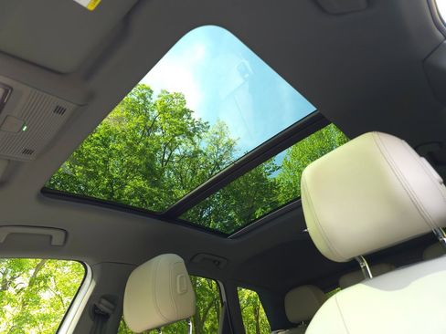 Used 2023 Audi Q4 e-tron Premium w/ Convenience Package image 52