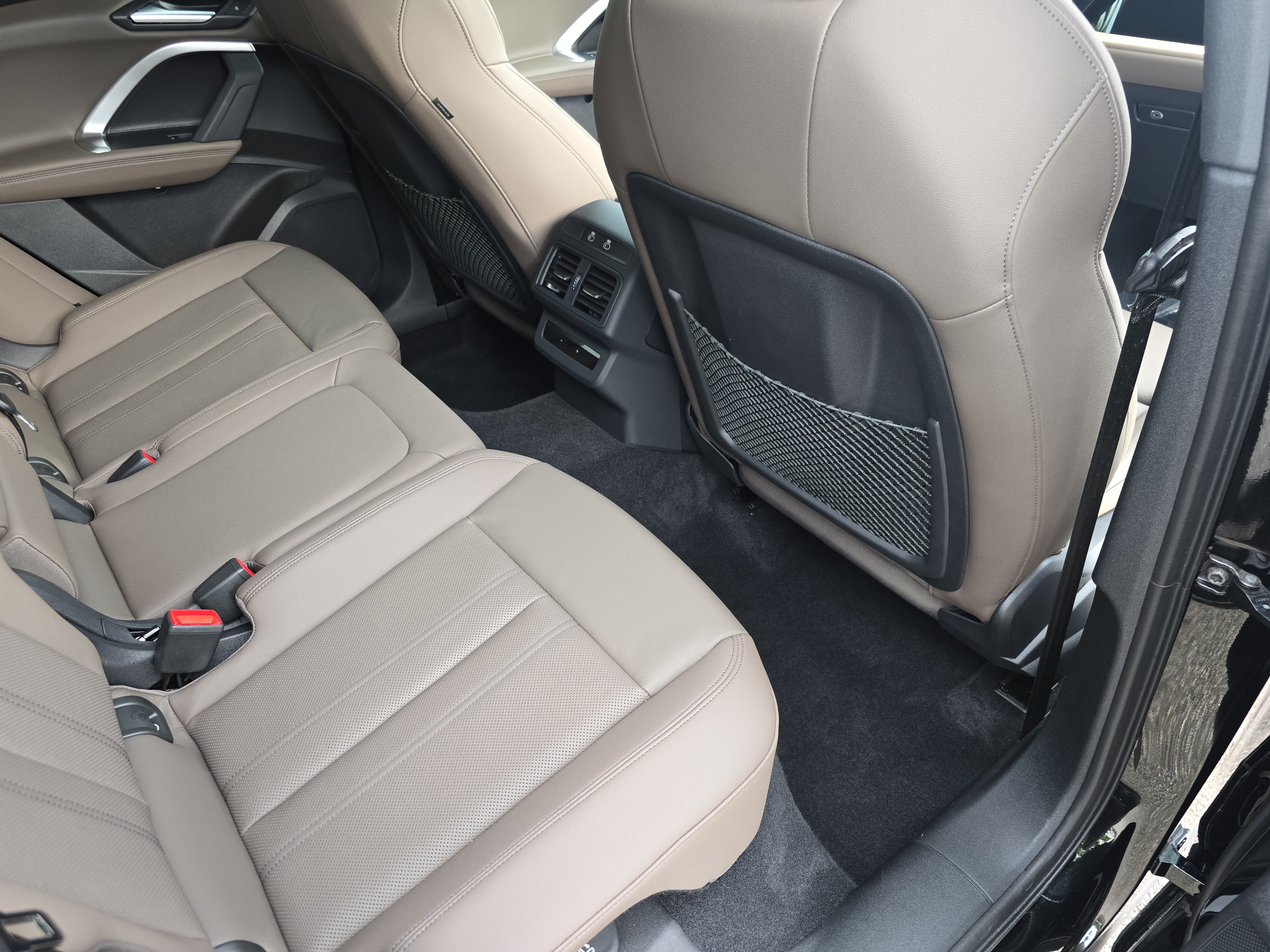 Used 2025 Audi Q5 Premium Plus w/ Premium Plus AWD/4WD image 11