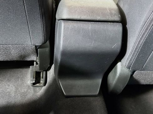 Used 2018 Subaru Crosstrek 2.0i image 28