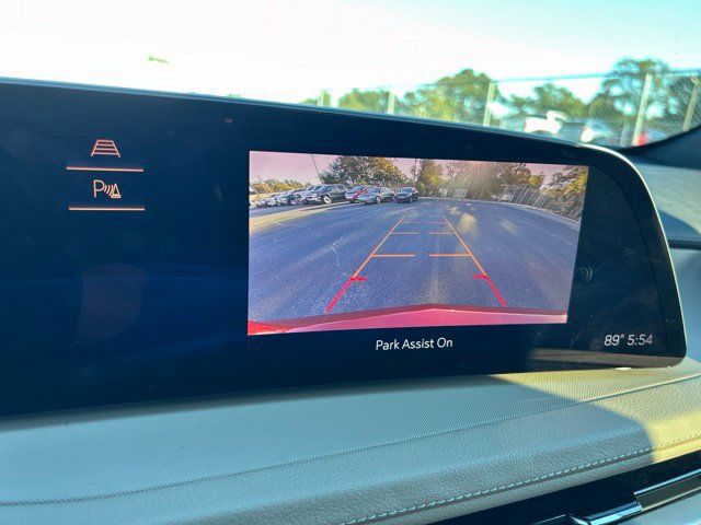 Certified 2024 Cadillac XT4 Luxury w/ Cold Weather Package FWD image 11