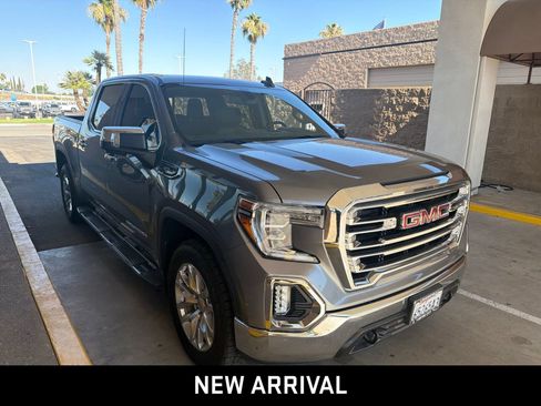 Used 2020 GMC Sierra 1500 SLT w/ SLT Premium Package AWD/4WD image 3