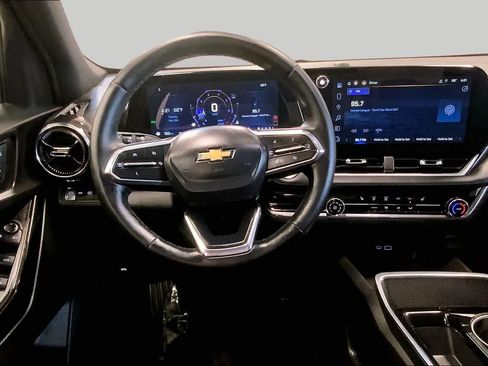 Used 2025 Chevrolet Equinox LT AWD/4WD image 6