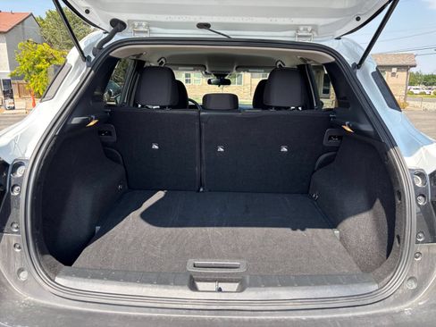 Used 2026 Nissan Kicks SV w/ Cold Weather Package FWD image 30