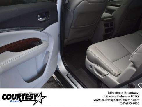 Used 2017 Acura MDX SH-AWD image 22