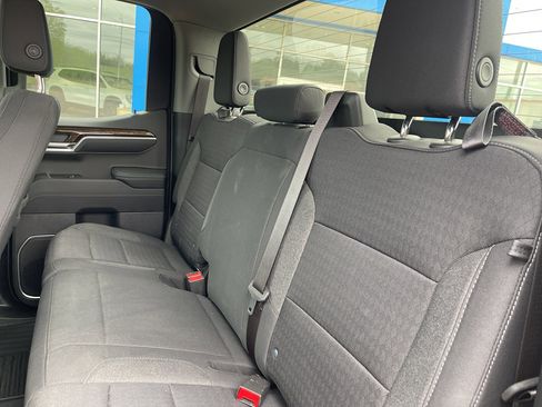 Used 2023 GMC Sierra 1500 Elevation image 4