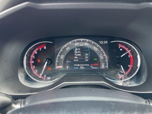 Certified 2023 Toyota RAV4 XLE Premium image 9