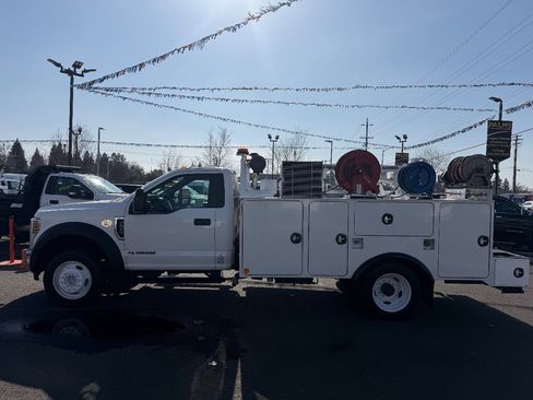 Used 2019 Ford F550 XLT image 6