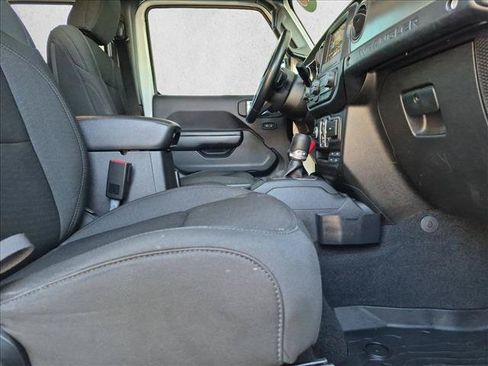 Used 2020 Jeep Wrangler Unlimited Sport AWD/4WD image 21