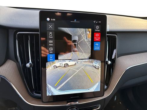 New 2026 Volvo XC60 B5 Plus w/ Protection Package Premier image 15