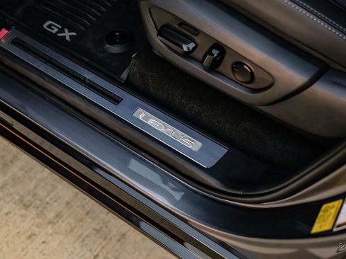 Used 2026 Lexus GX 550 image 34