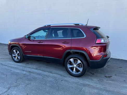 Used 2019 Jeep Cherokee Limited image 3
