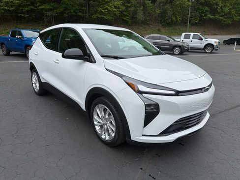 New 2027 Chevrolet Bolt LT FWD image 5