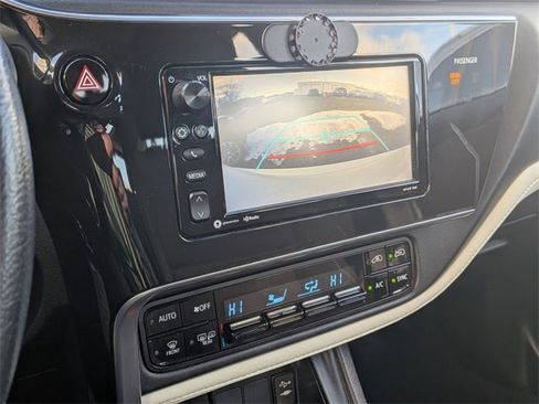 Used 2018 Toyota Corolla iM image 17