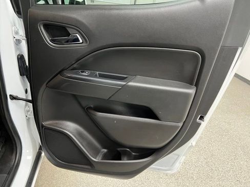 Used 2016 Chevrolet Colorado LT w/ LT Convenience Package image 46