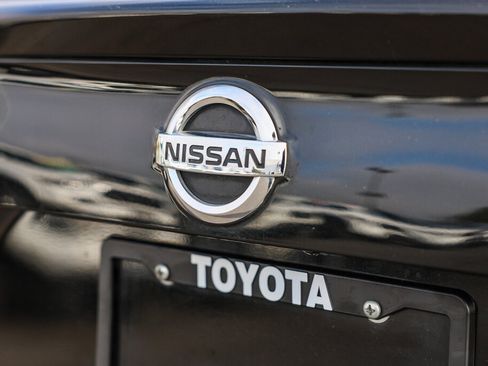 Used 2019 Nissan Rogue Sport S FWD image 24
