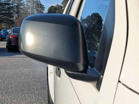 Used 2017 Nissan Frontier SV w/ SV Value Truck Package image 10