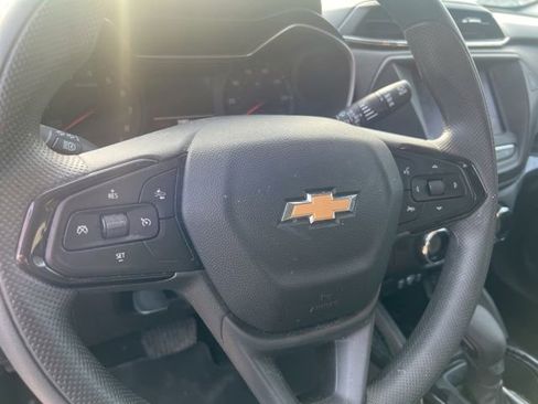 Used 2023 Chevrolet TrailBlazer LS image 7