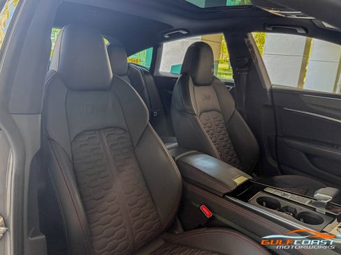 Used 2022 Audi RS 7 Sportback w/ Black Optic Package AWD/4WD image 38