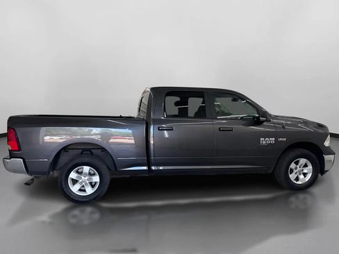 Used 2019 RAM 1500 Classic SLT w/ Luxury Group AWD/4WD image 11