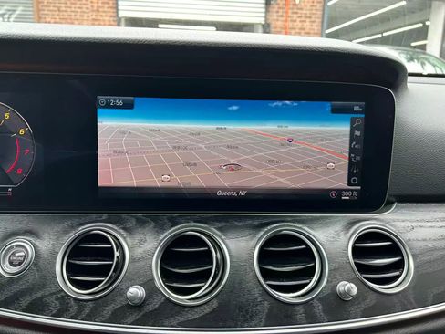 Used 2020 Mercedes-Benz E 350 4MATIC Sedan image 19