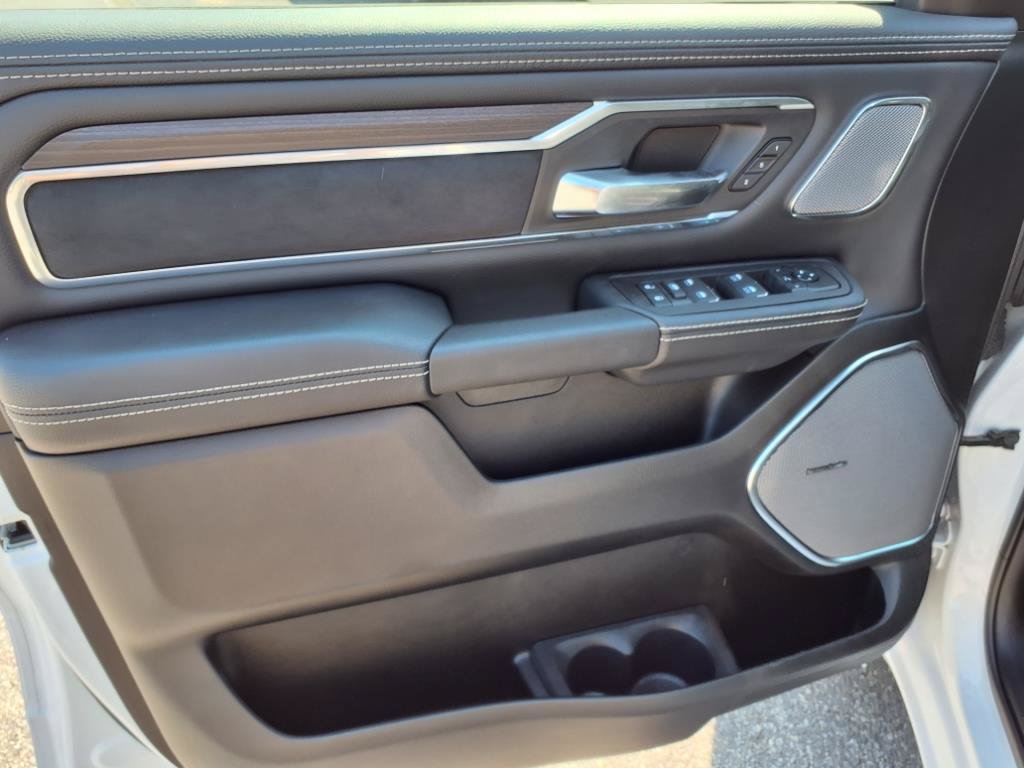 Used 2025 RAM 1500 Laramie w/ Night Edition AWD/4WD image 5