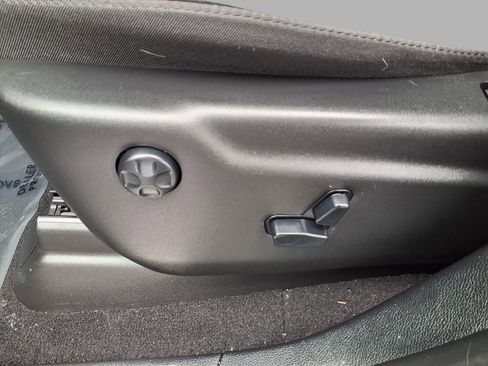 Used 2020 Jeep Grand Cherokee Limited image 22