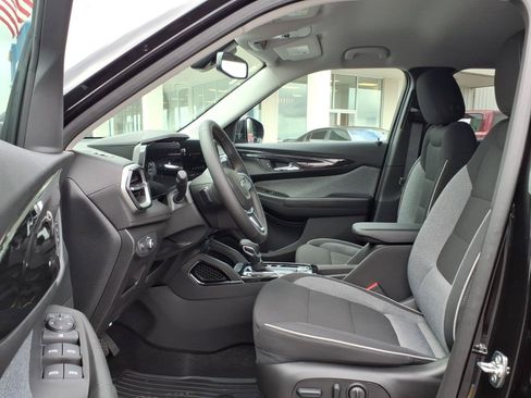 New 2026 Chevrolet TrailBlazer LT w/ Convenience Package FWD image 15