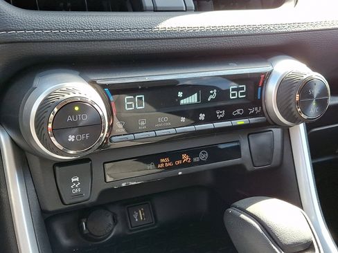 Certified 2025 Toyota RAV4 LE AWD/4WD image 16