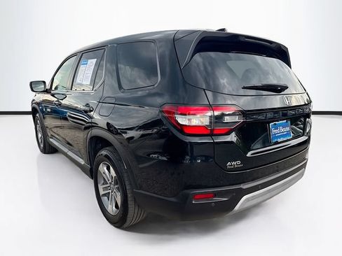 Used 2025 Honda Pilot EX-L image 6