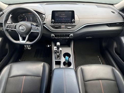 Used 2020 Nissan Altima 2.5 SR FWD image 12