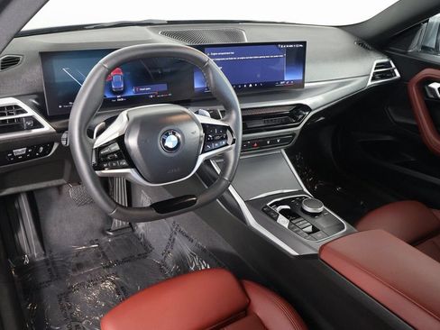Used 2025 BMW 230i Coupe w/ Convenience Package RWD image 7