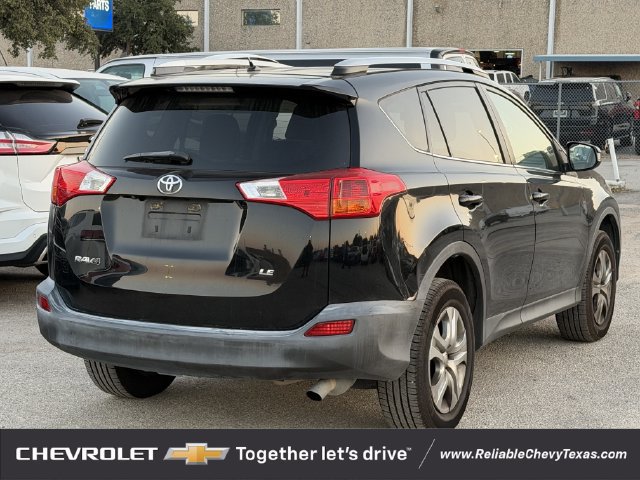 Used 2015 Toyota RAV4 LE FWD image 4