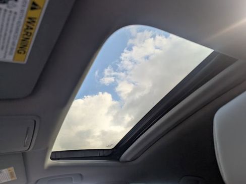 Certified 2024 Acura Integra image 22