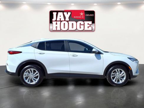 Used 2026 Buick Envista Preferred FWD image 4