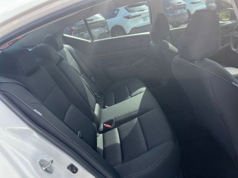 Used 2024 Nissan Altima 2.5 S FWD image 24